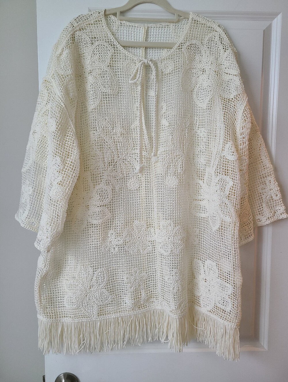 No Label Gorgeous Cream Macrame Floral Fringe Swim Cover Up